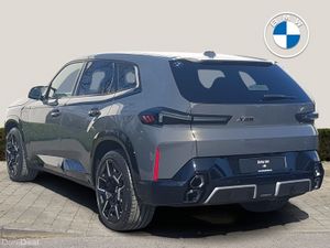 BMW XM 50e - Image 2