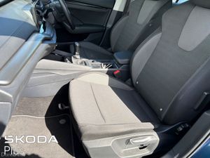 Skoda Octavia AMBITION 2.0 TDI 115HP 5DR - Image 4