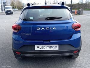 Dacia Sandero Stepway TCe 90 STEPWAY Essential - Image 3