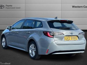 Toyota Corolla 1.8 VVT-h Icon Touring Sports CVT E - Image 4