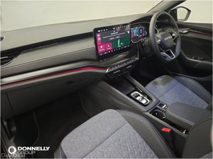 Skoda OCTAVIA Hatchback Sportline - Image 3