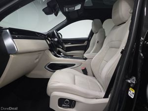 Jaguar F-pace F-Pace Estate Special Editions R-Dyn - Image 4