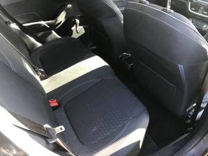 181 Ford Fiesta 1.1 Zetec - Image 2