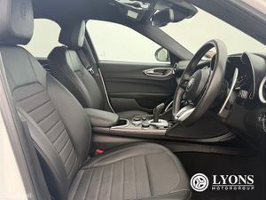 Alfa Romeo Giulia 2.2JTD 190hp Sprint - Image 4