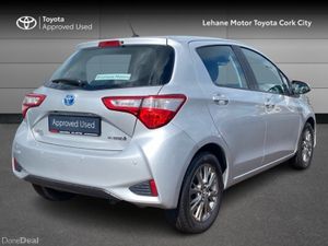 Toyota Yaris YARIS HYBRID 5DR LUNA - Image 2