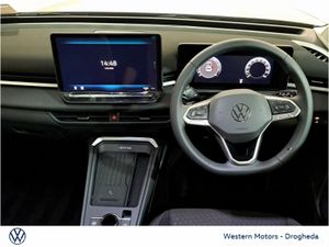 Volkswagen T-Roc Life 1.5 TSI 116 HP DSG - Image 3