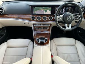 Mercedes-Benz E-Class E 200D Avantgarde Line Saloo - Image 4