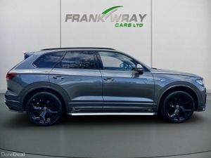 2019 VOLKSWAGEN TOUAREG 3.0 TDI R-LINE*BLACK PACK* - Image 4
