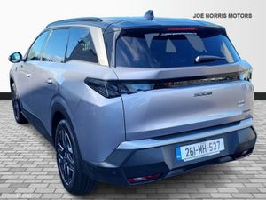 Peugeot 5008 GT HYBRID 145BHP DEMONSTRATION MODEL - Image 4