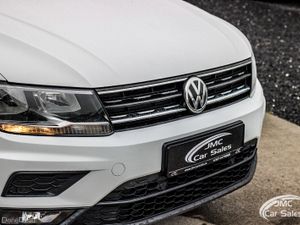 2018 VOLKSWAGEN TIGUAN COMFORTLINE PAN ROOF - Image 4