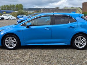 2019 Toyota Corolla Sport Hybrid - Image 4