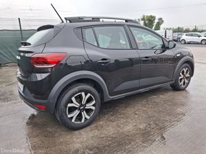 241 Dacia Sandero Stepway Automatic - Image 3