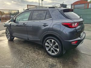 201 Kia Stonic 1.6 Diesel Light Damage - Image 4