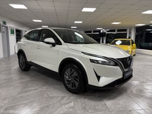 2023 Nissan Qashqai Acenta Premium 1.3L Hybrid - Image 3