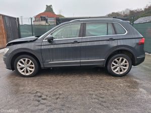 182 Volkswagen Tiguan Highline 2.0 Tdi - Image 4