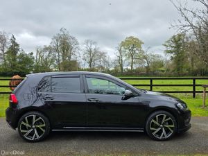 15 Volkswagen Golf 1.4 tsi Highline 150bhp - Image 4