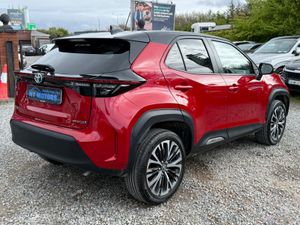 2024 Toyota Yaris Cross 1.5 HYBRID SOL - Image 3
