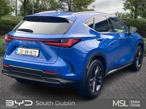 Lexus NX 450h+ Premium PHEV AWD - Image 4
