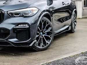 2021 BMW X5 45E M-PERFORMANCE - Image 2