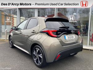 Toyota Yaris DESIGN HEV CVT IMMACULATE CONDITION - Image 2