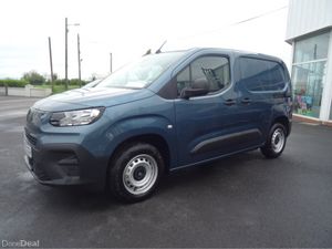 Fiat Doblo SWB 1.5  ***SALE PRICE *** - Image 2