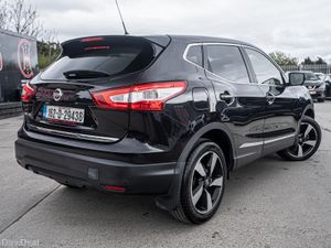 162 Qashqai 1.2 N-Connecta/High spec/1yr warranty - Image 2