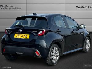 Toyota Yaris 1.5 VVT-h Icon E-CVT Euro 6 (s/s) 5dr - Image 4