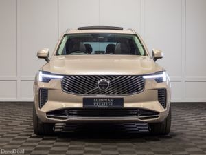 2025 Volvo XC90 T8 Ultra Bright Theme - Image 2