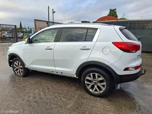 2015 Kia Sportage 1.7 Diesel Light Damage - Image 4