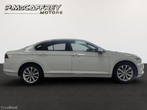 2019 VOLKSWAGEN PASSAT 2.0 TDI HIGHLINE DSG AUTO - Image 4