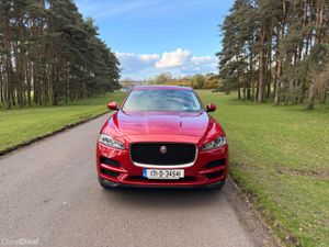 Jaguar F-Pace 2017 AWD Prestige 4X4 - Image 2