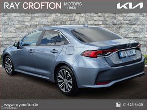 Toyota Corolla 1.8 Hybrid Luna Sport Saloon - Image 4