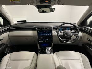 Hyundai Tucson Executive Plus 1.6 PHEV - Reversing - Image 4