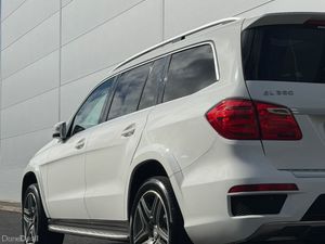 Mercedes GLS350d AMG *7seat *PanRoof - Image 4