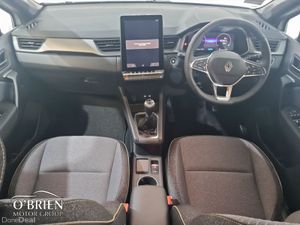 Renault Captur techno TCe 115 ***Save €3,000*** - Image 2