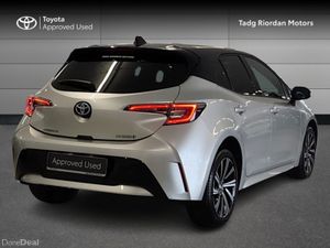 Toyota Corolla LUNA SPORT H/B - Image 2