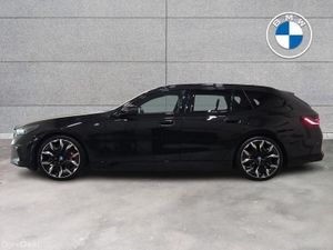 BMW i5 eDrive40 M Sport Pro Touring - Image 4