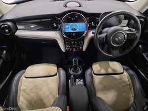 Mini Cooper 3-Door Cooper Classic - Image 4