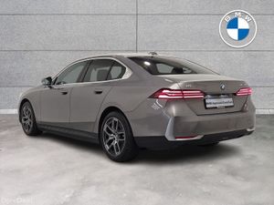 BMW i5 eDrive40 Sport Edition Saloon - Image 3