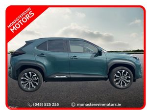 Toyota Yaris Cross LUNA SPORT MON 4DR - Image 3