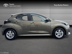 Toyota Yaris - Hybrid - New Generation - Luna Edit - Image 3