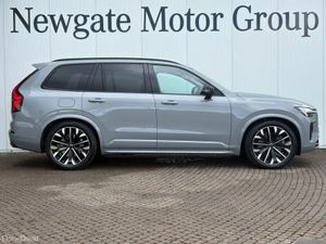 Volvo XC90 PRO PLUS T8 PHEV AWD - Image 4