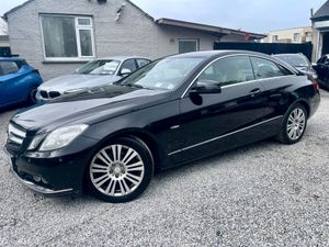 12 Mercedes-Benz E220 CDI Coupe Auto - Image 2