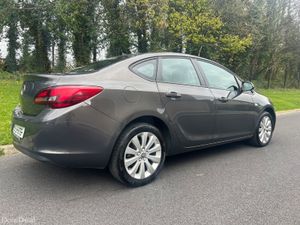 Opel Astra 2015 (NCT 05/27 TAX 08/26) - Image 2