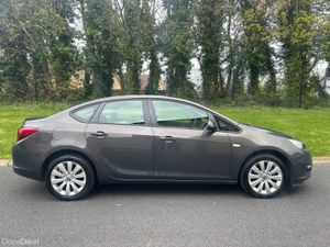 Opel Astra 2015 (NCT 05/27 TAX 08/26) - Image 3