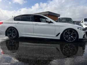 191 BMW 520D M SPORT ALPINE WHITE - Image 2