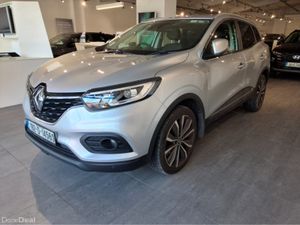 Renault Kadjar ICONIC ** Very Low kms ** - Image 4