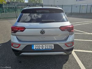 Volkswagen T-Roc 2.0 TDI, LIFE MODEL, LOW MILEAGE, - Image 4