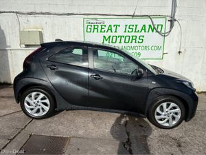 Toyota Aygo X 1.0 PULSE 4DR - Image 4