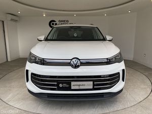 Volkswagen Tiguan 2024 - Image 2